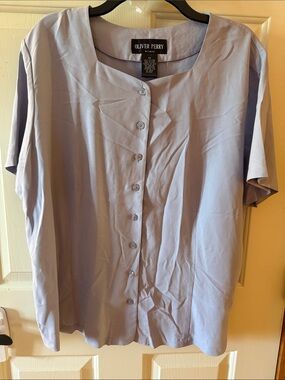 Oliver Perry 100% SILK Periwinkle or lavender Short-Sleeve Button-Front Blouse